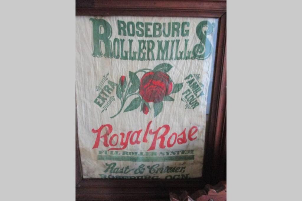 Historical John Rast House Circa 1875 Hotel Roseburg Eksteriør billede
