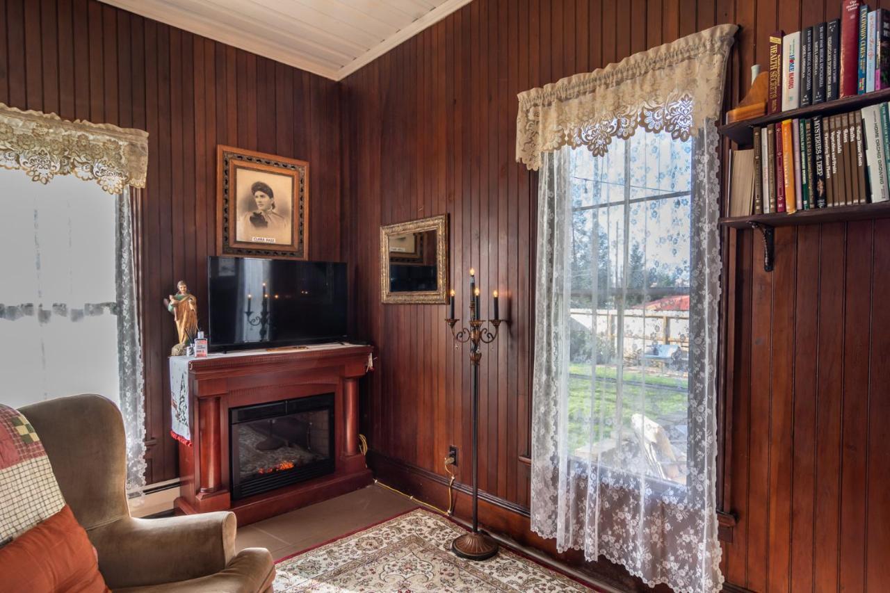 Historical John Rast House Circa 1875 Hotel Roseburg Eksteriør billede