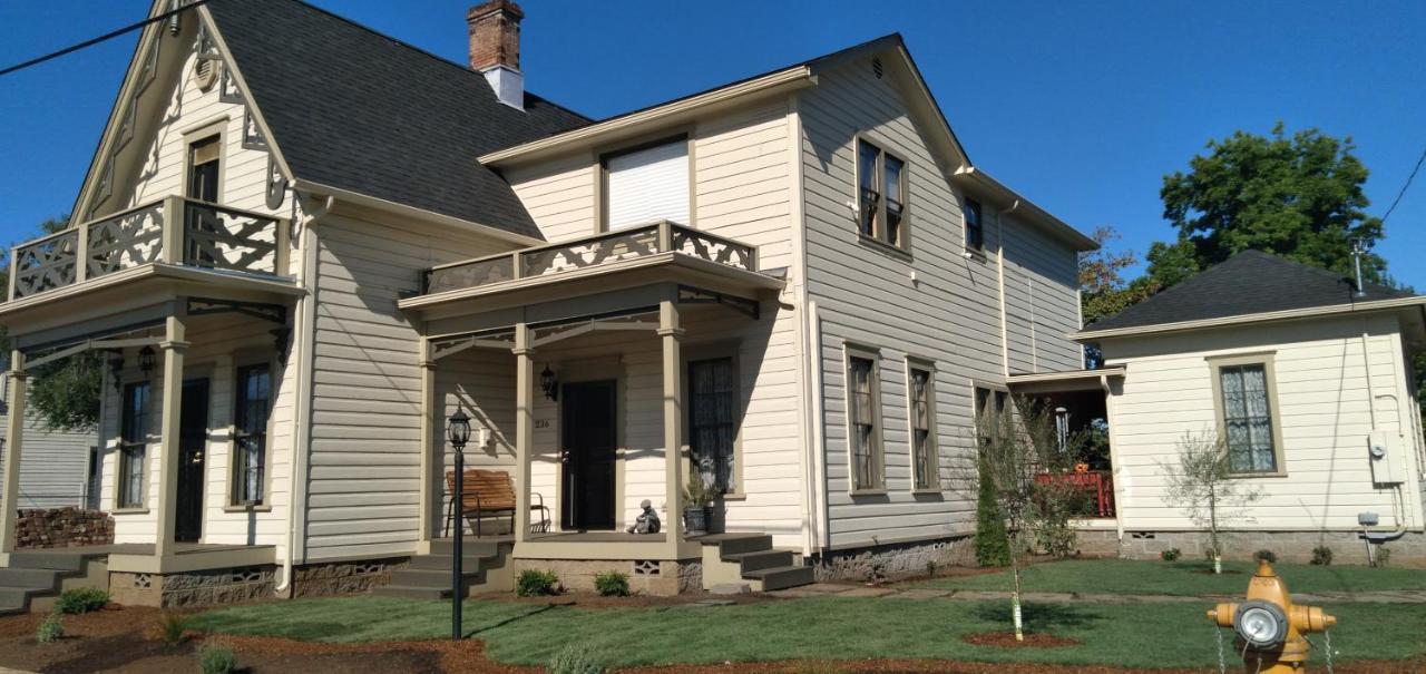 Historical John Rast House Circa 1875 Hotel Roseburg Eksteriør billede